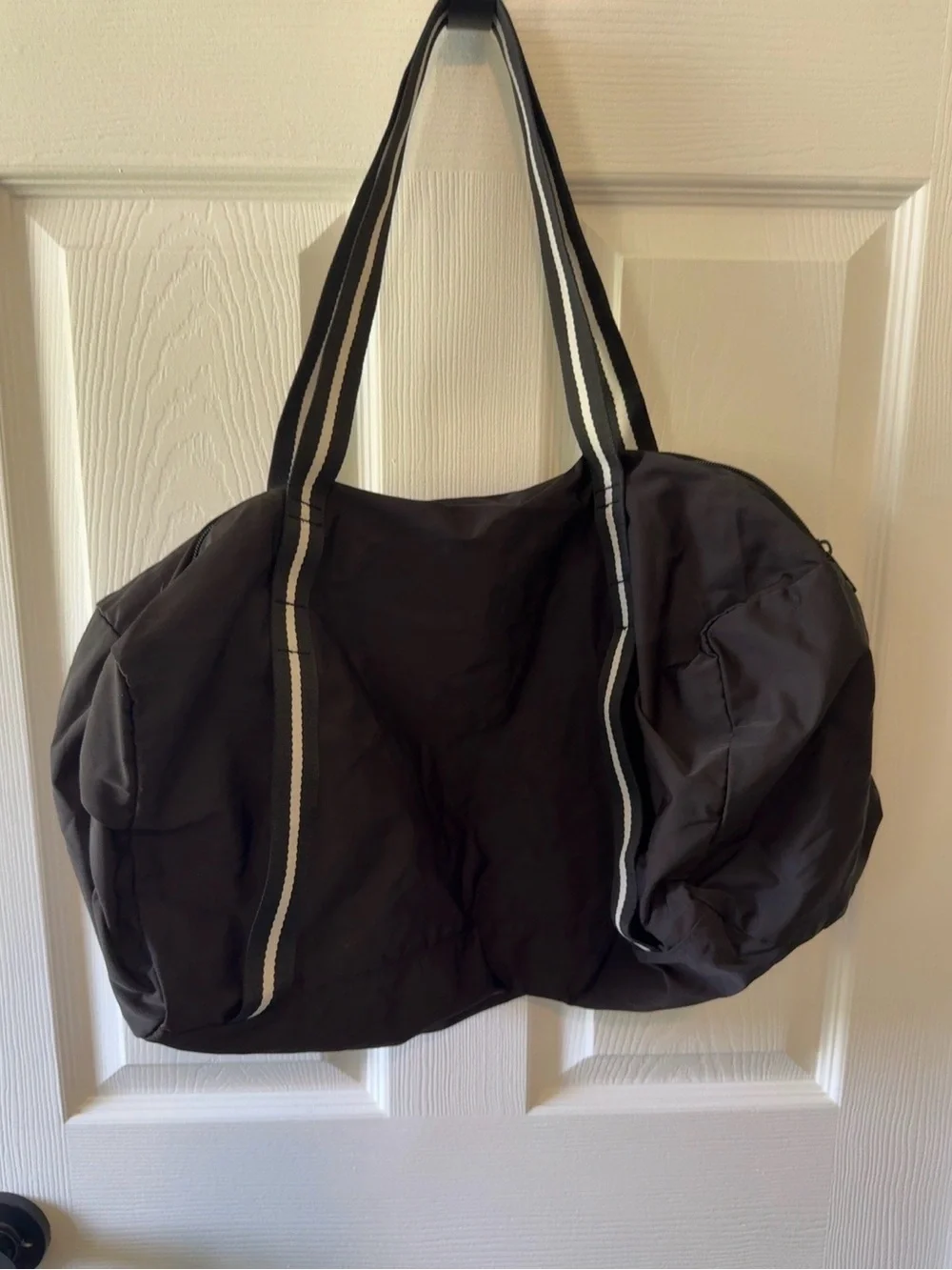 New Bath & Body Works Men’s Noir Black Duffel Bag 17” Travel Gym Bag